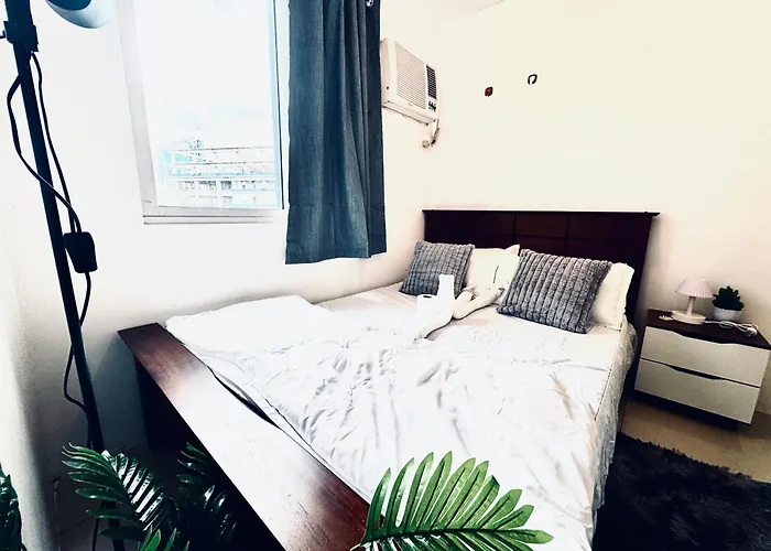 High Rise 2br In The Makati Skyline With Ktv Pools Manila